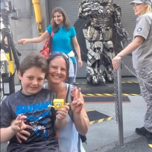 Meet your Posher, Karen - Picture 4 of 5